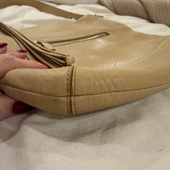 Vintage Coach 1427 Legacy Medium Slim Shoulder Bag - Parchment - Style 1427 - Picture 4 of 7